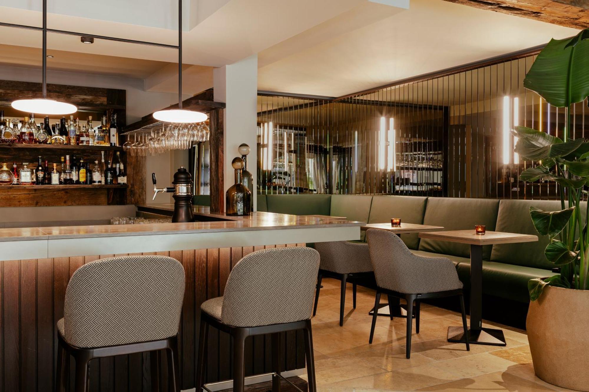 Schloss Zermatt - Cbd & Adaptogenic Spa And Sport Hotel المظهر الخارجي الصورة