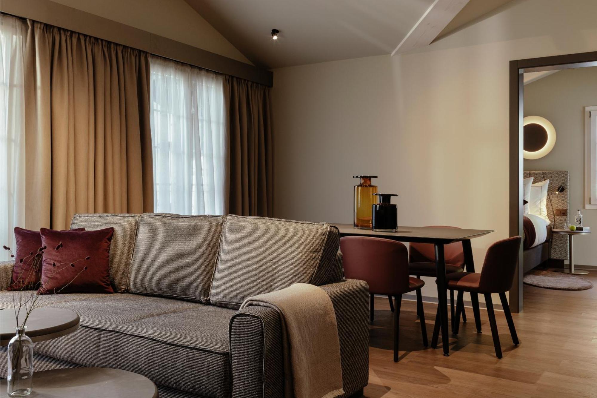 Schloss Zermatt - Cbd & Adaptogenic Spa And Sport Hotel الغرفة الصورة