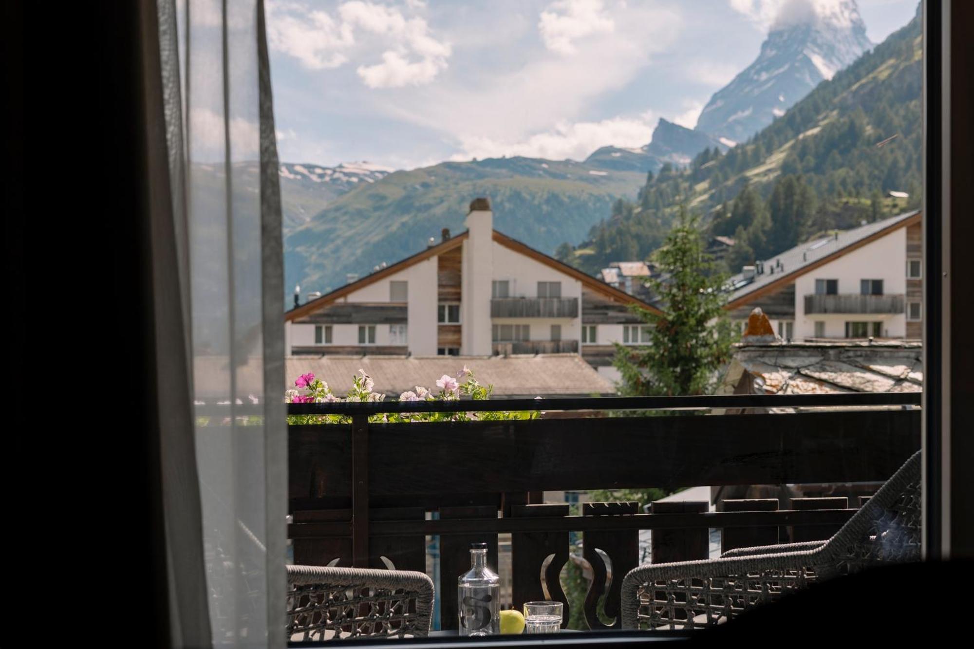 Schloss Zermatt - Cbd & Adaptogenic Spa And Sport Hotel المظهر الخارجي الصورة